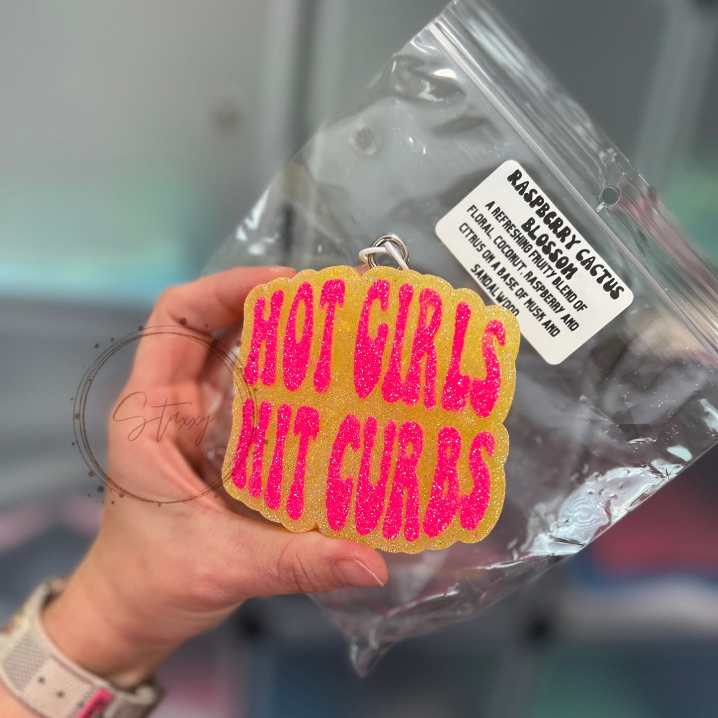 hot girls hit curbs freshie