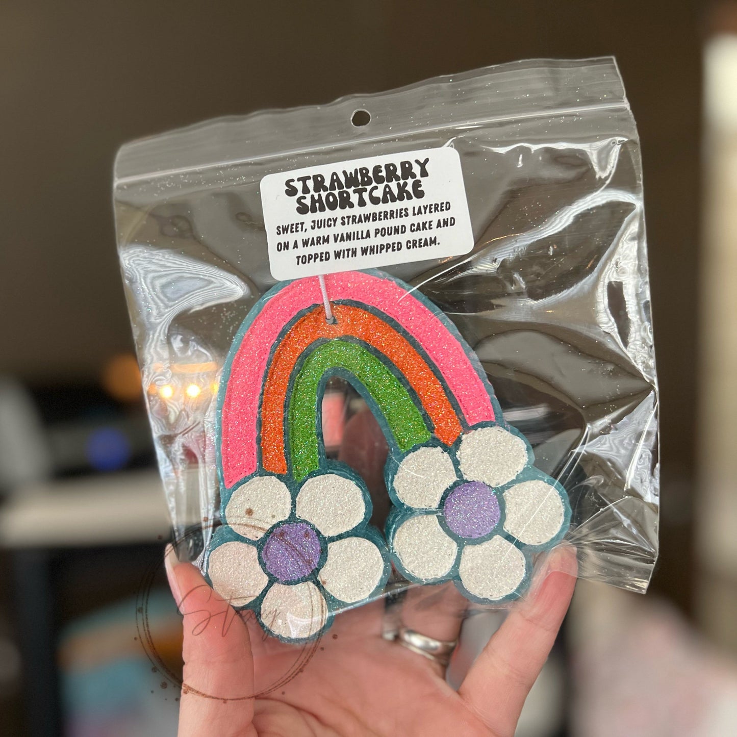 daisy rainbow freshie
