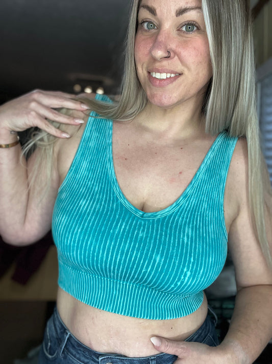 REVERSIBLE mineral washed ribbed crop tank - seamless • LIGHT TEAL